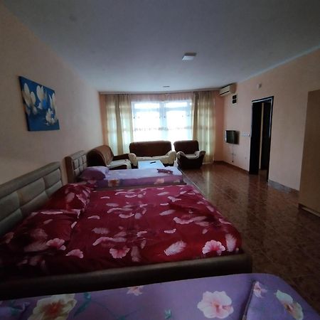 Grandino Rooms & Apartments Ulcinj Eksteriør bilde
