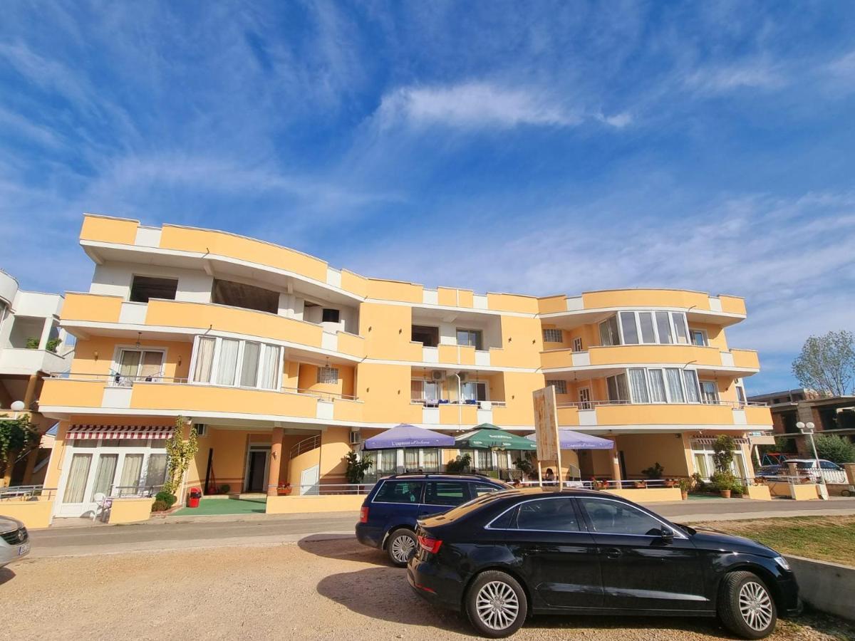 Grandino Rooms & Apartments Ulcinj Eksteriør bilde